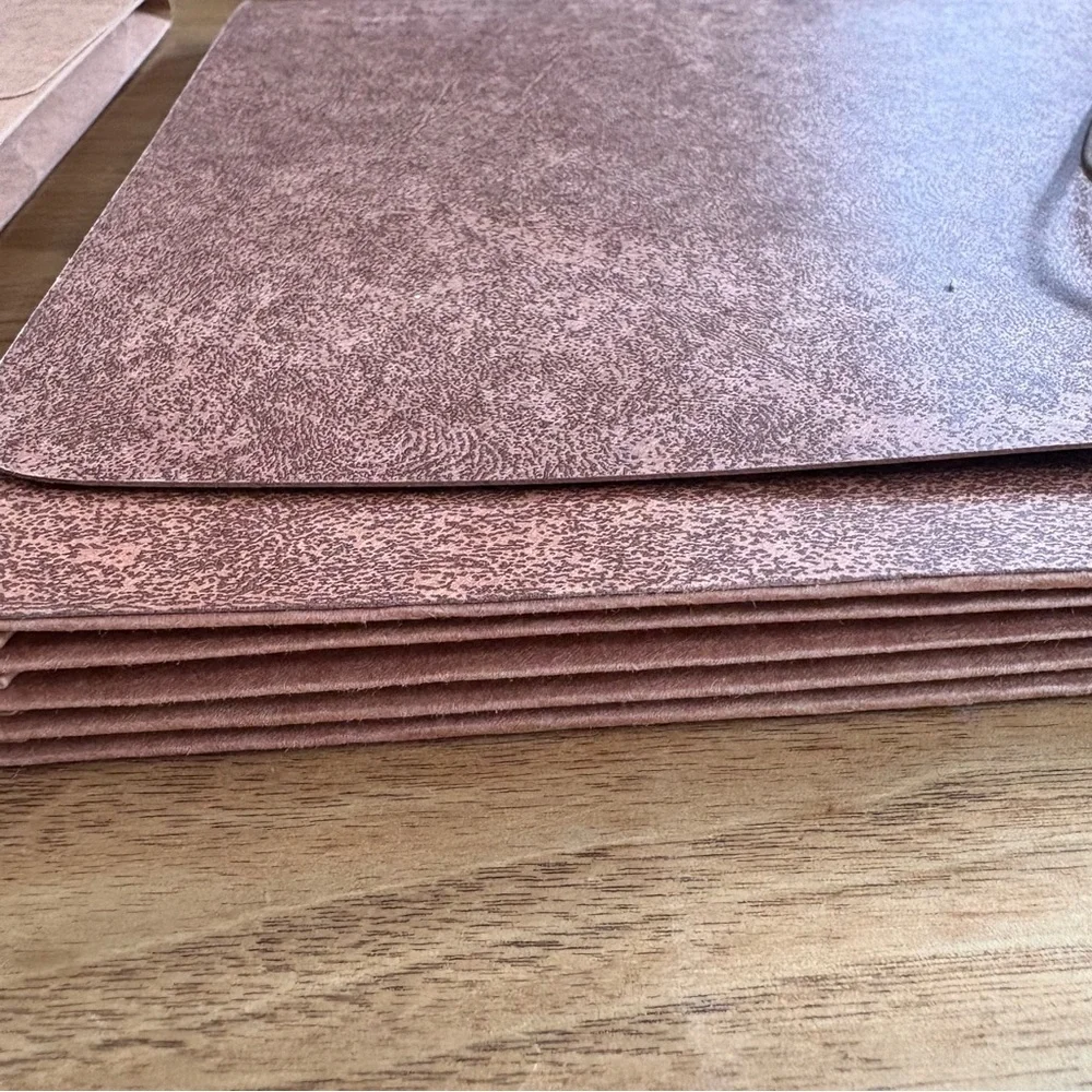 6 accordion folders